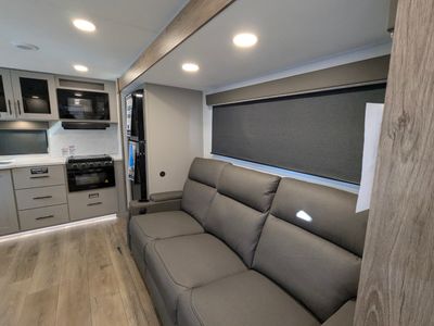 2026 Alliance RV Delta Ultra Lite — photo 17 view