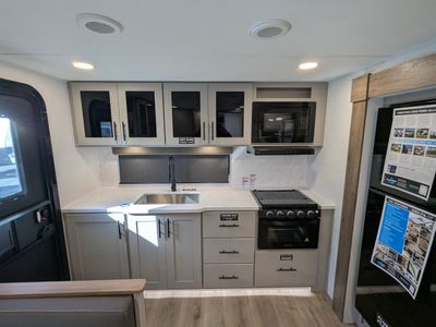 2026 Alliance RV Delta Ultra Lite — photo 12 view