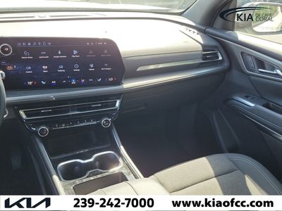 2025 Chevrolet Traverse - Photo 18