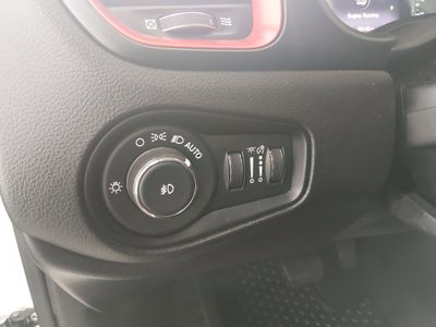 2023 Jeep Renegade - Photo 13