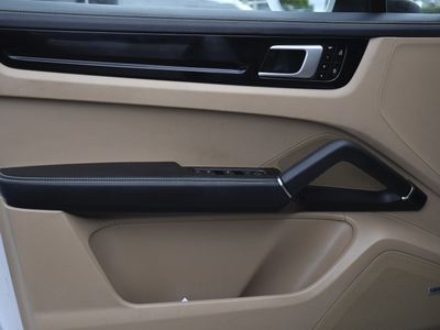2019 Porsche Cayenne - Photo 23