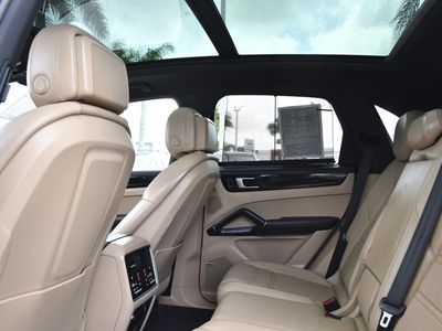 2019 Porsche Cayenne - Photo 24