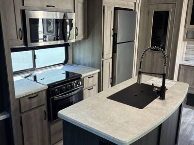 2022 Winnebago VOYAGE - Photo 10
