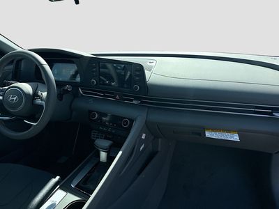 2026 Hyundai ELANTRA — photo 21 view