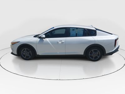 2025 Kia K4 — interior view