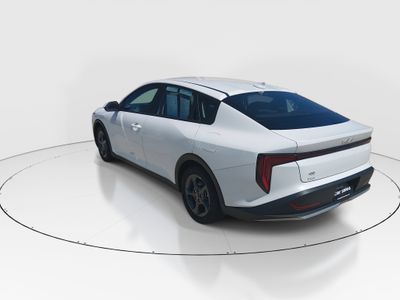 2025 Kia K4 — detail view