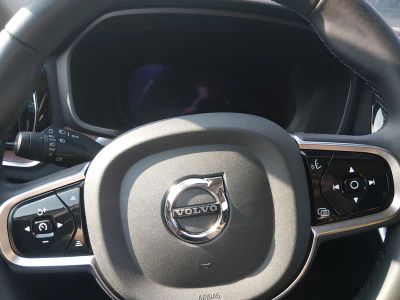 2025 Volvo V60 Cross Country - Photo 12