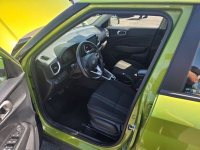 2024 Hyundai Venue — photo 10 view