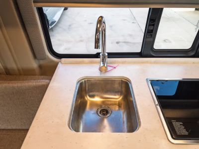 2023 Thor Motor Coach RIZE — photo 10 view