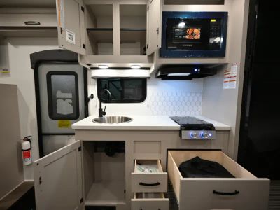 2027 Entegra ODYSSEY SE — photo 10 view