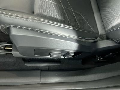 2025 BMW X1 — photo 13 view