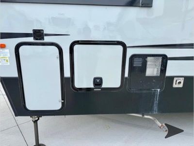 2018 Keystone RV Raptor - Photo 37