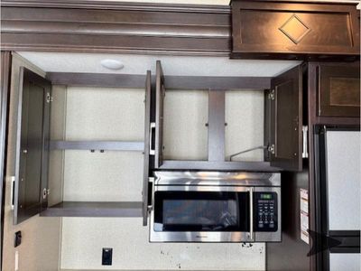 2018 Keystone RV Raptor - Photo 10
