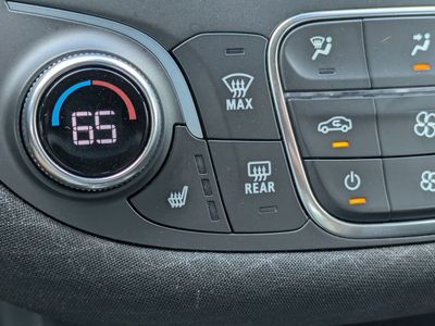 2025 Chevrolet Malibu - Photo 24