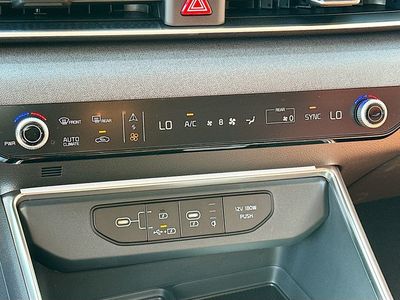 2026 Kia Carnival - Photo 16
