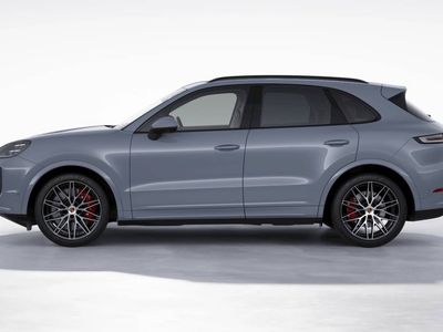 2026 Porsche Cayenne - Photo 2