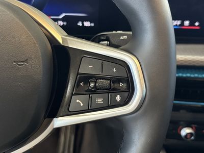 2025 BMW i4 - Photo 23