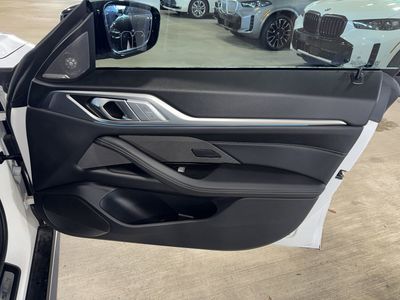 2025 BMW i4 - Photo 9