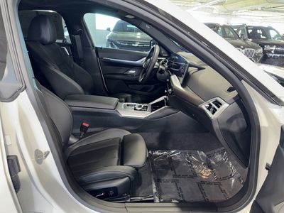 2025 BMW i4 - Photo 10