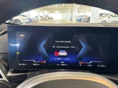 2025 BMW i4 - Photo 24