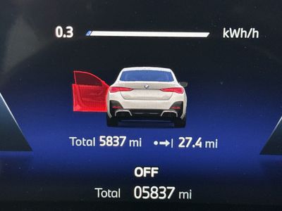 2025 BMW i4 - Photo 25