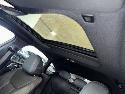2025 BMW i4 - Photo 32