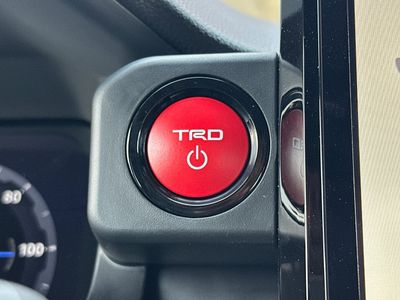 2026 Toyota Tacoma i-FORCE MAX - Photo 38
