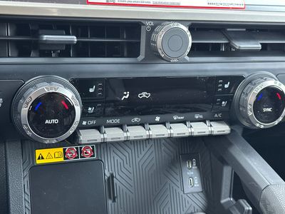 2026 Toyota Tacoma i-FORCE MAX - Photo 40