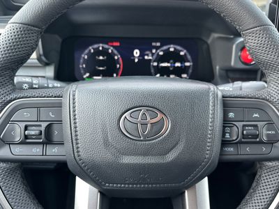 2026 Toyota Tacoma i-FORCE MAX - Photo 35