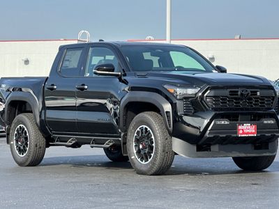 2026 Toyota Tacoma i-FORCE MAX - Photo 9