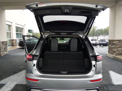 2025 Mitsubishi Outlander - Photo 11