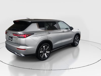 2025 Mitsubishi Outlander - Photo 7