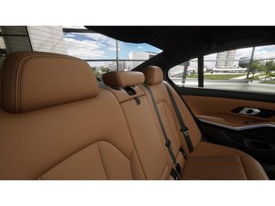 2026 BMW 3 Series - Photo 12