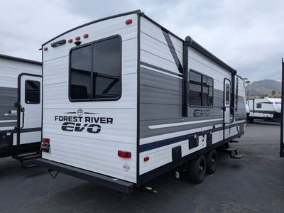 2025 Forest River EVO East - Photo 3