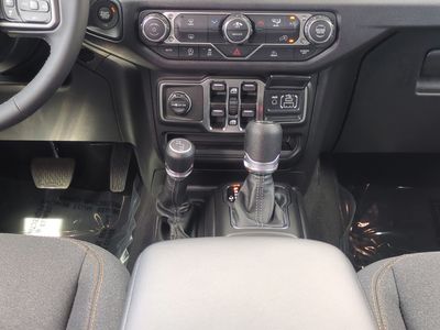 2026 Jeep Wrangler — photo 19 view