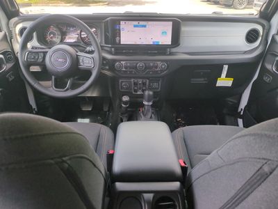 2026 Jeep Wrangler — photo 15 view