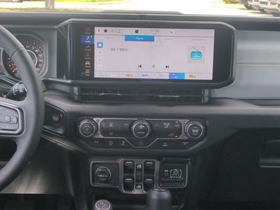 2026 Jeep Wrangler — photo 18 view