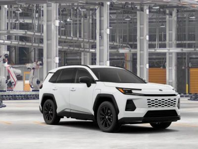 2026 Toyota RAV4 Plug-in Hybrid - Photo 17