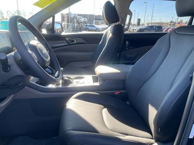 2026 Kia Carnival - Photo 9
