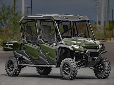 2025 Honda Pioneer 1000-6 Deluxe Crew - Photo 1