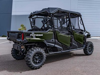 2025 Honda Pioneer 1000-6 Deluxe Crew - Photo 4