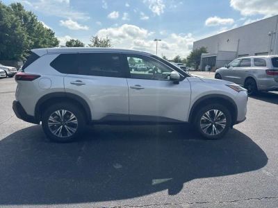 2023 Nissan Rogue - Photo 2