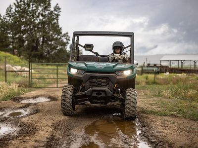 2025 Can-Am Defender DPS HD7 - Photo 10
