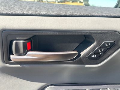 2026 Toyota RAV4 - Photo 7