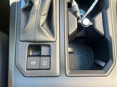 2026 Toyota RAV4 - Photo 14