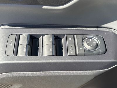 2026 Toyota RAV4 - Photo 6