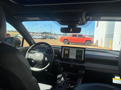 2026 Toyota RAV4 - Photo 29