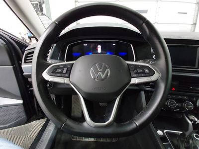 2024 Volkswagen Jetta — photo 12 view