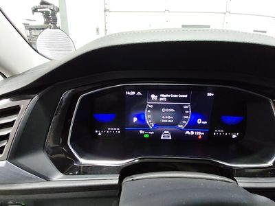2024 Volkswagen Jetta — photo 14 view