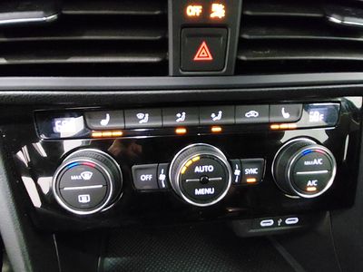2024 Volkswagen Jetta — photo 17 view